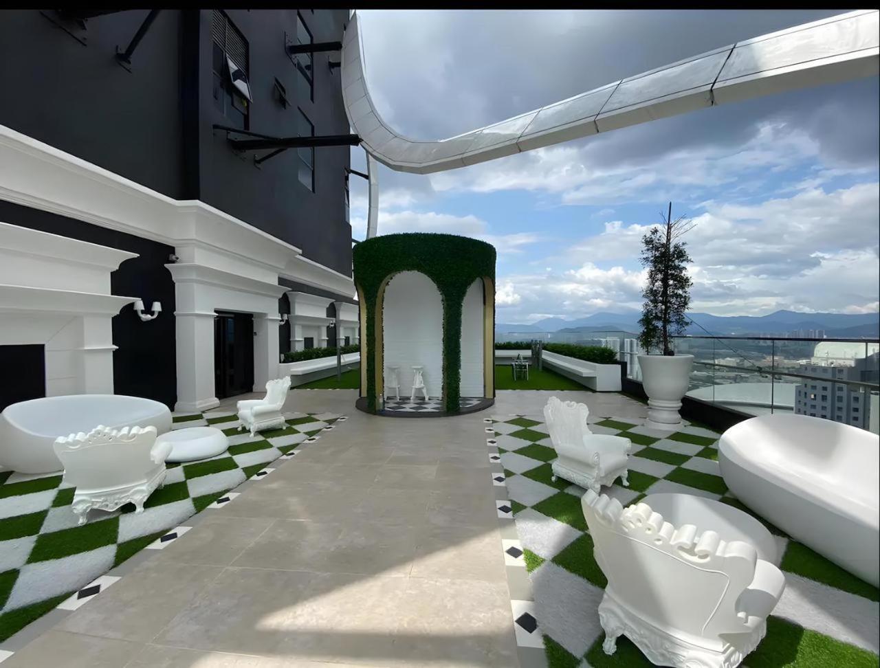 Apartment Arte Mont Kiara, Matrade,
